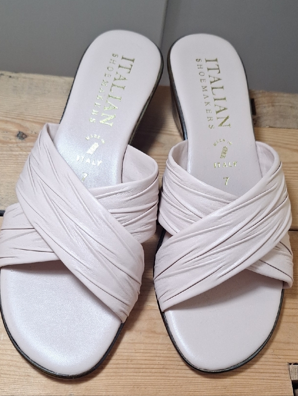 Italian Shoemakers Pale Blush Crisscross Slide Mules